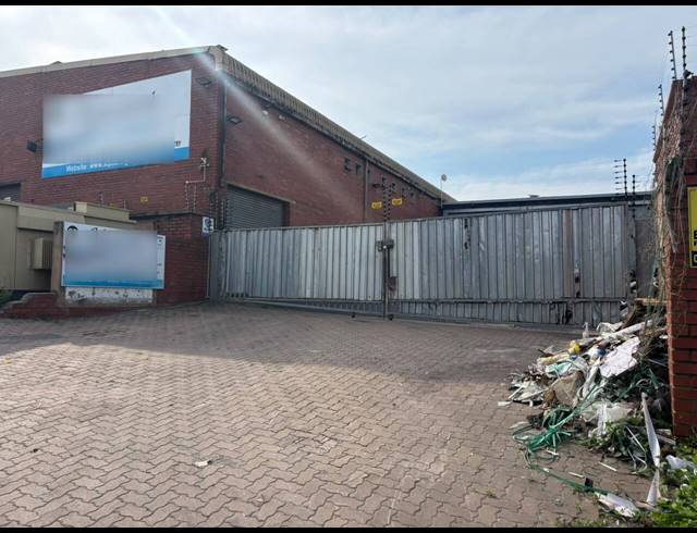1,620M² MINI FACTORY FOR SALE IN UMBILO